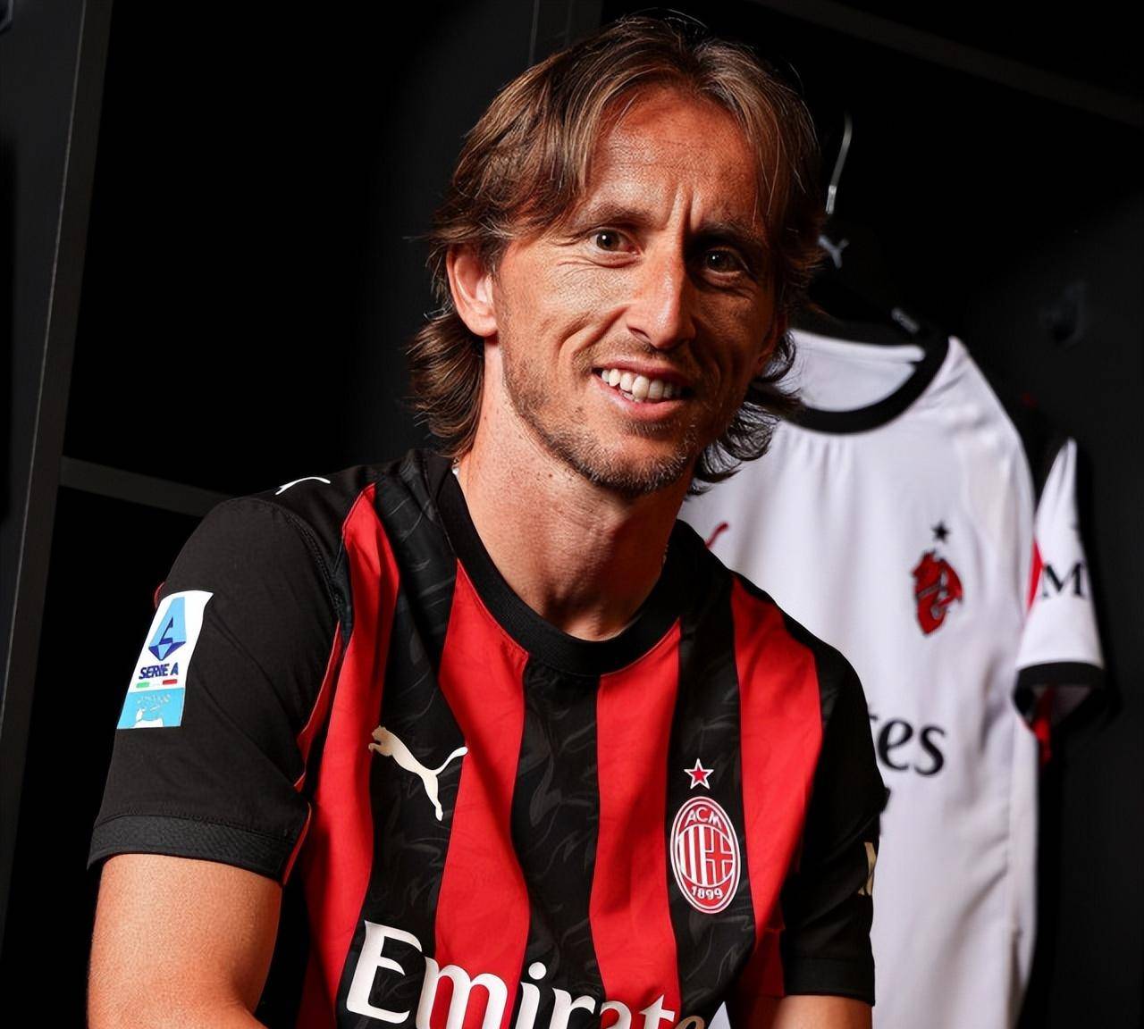 你认为杨瀚森下半场还有出场机会吗&应先从哪方面做出调整？