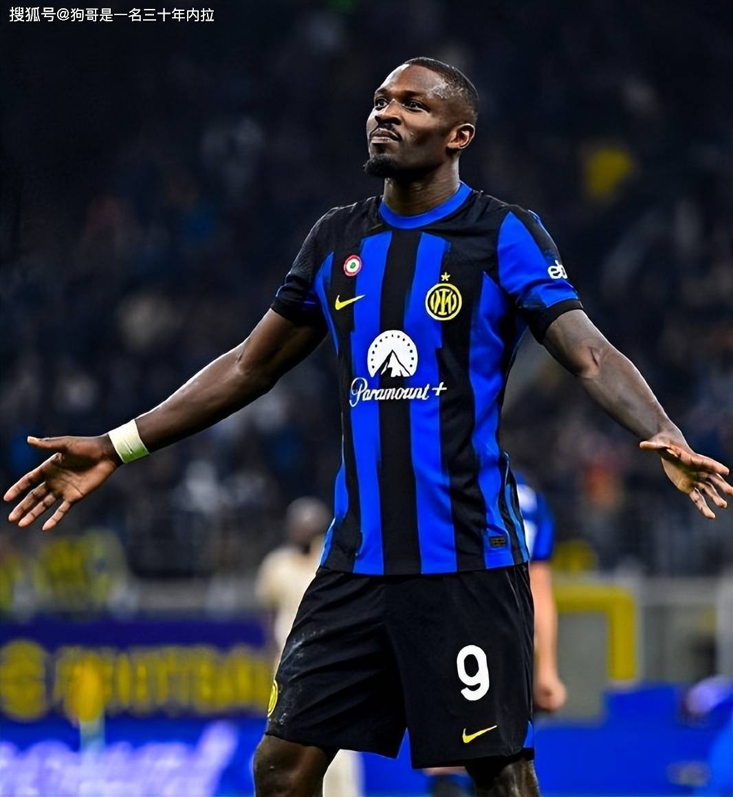 里尔老板：乔纳森不是典型9号球员，预料到他会遇到一些困难