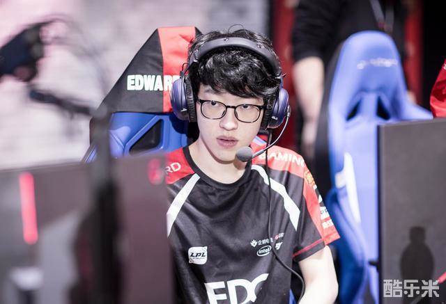 竞争氛围常 竞争氛围常